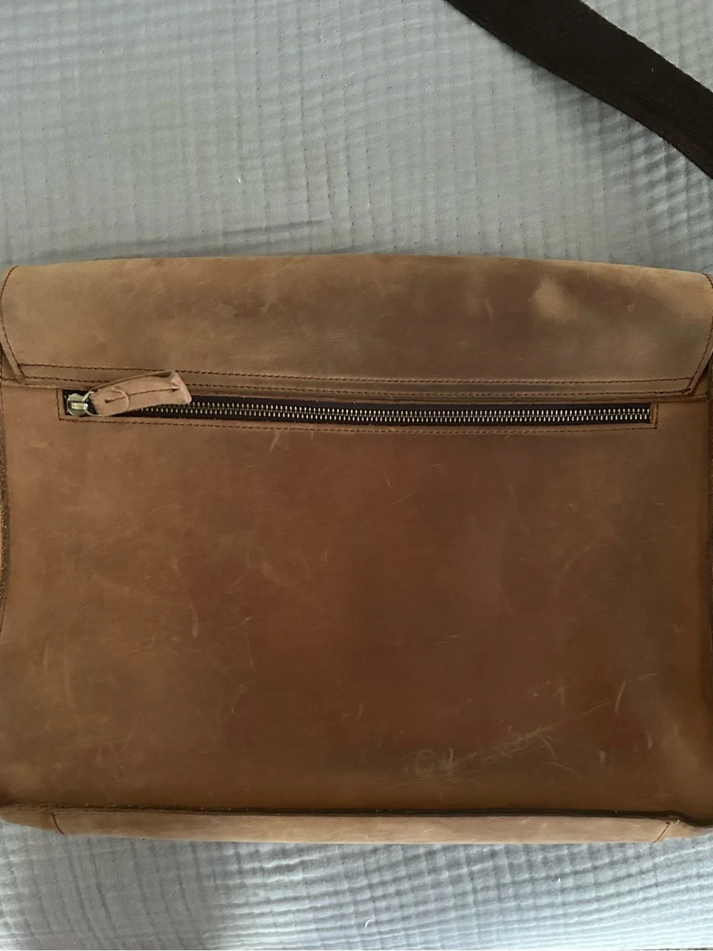 ZLYC Messenger Bag Unisex Brown Leather Medium Satchel Shoulder Laptop